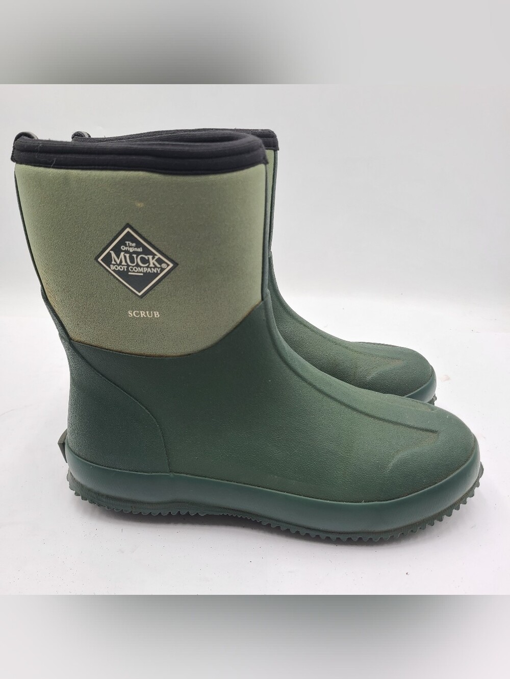 B32 The Original Muck Boots Scrub Mid Men’s Sz 7 Women’s sz 8.5 Garden Green